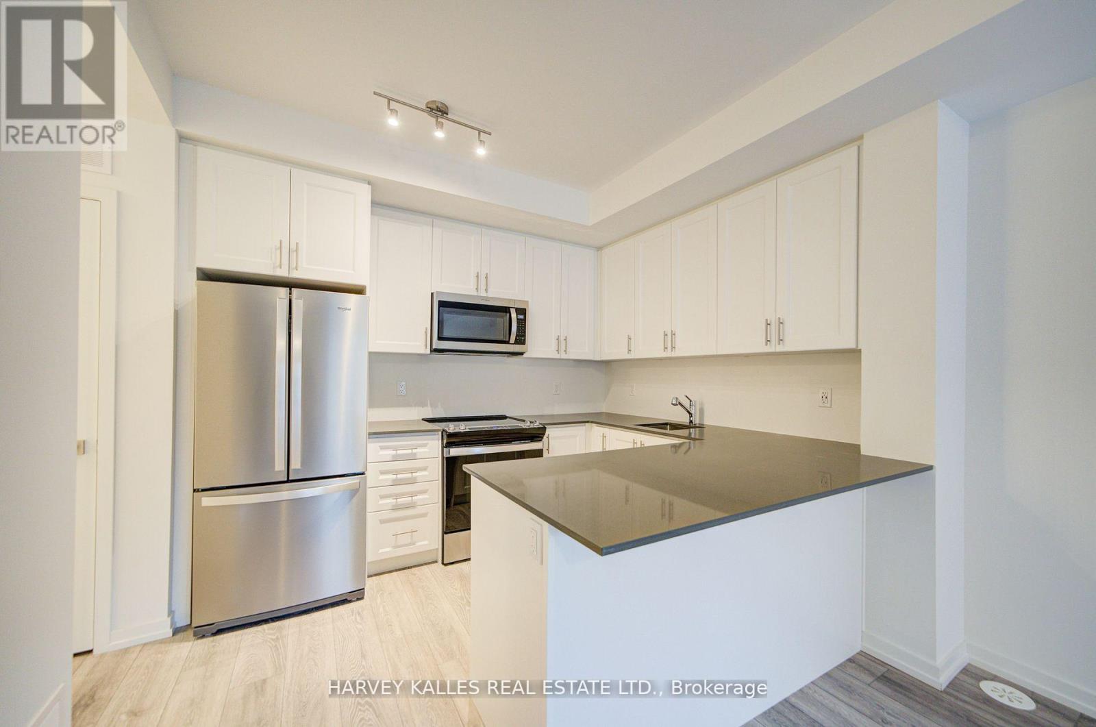 28 - 18 LYTHAM GREEN CIRCLE