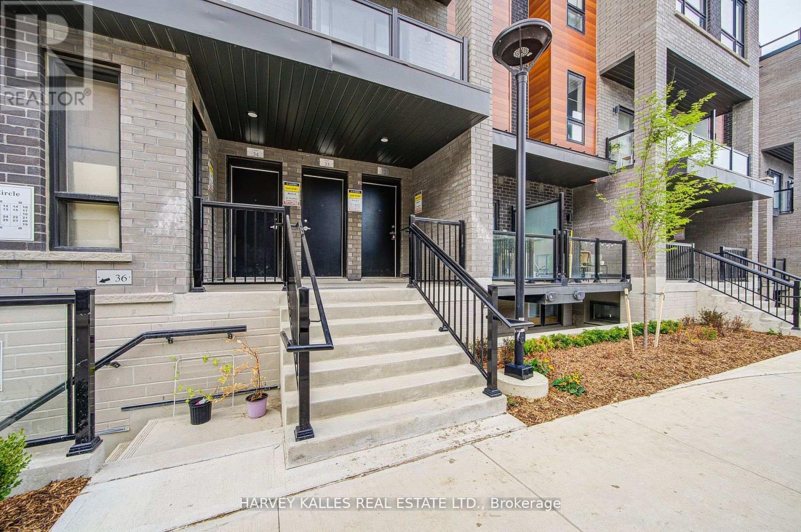 28 - 18 LYTHAM GREEN CIRCLE