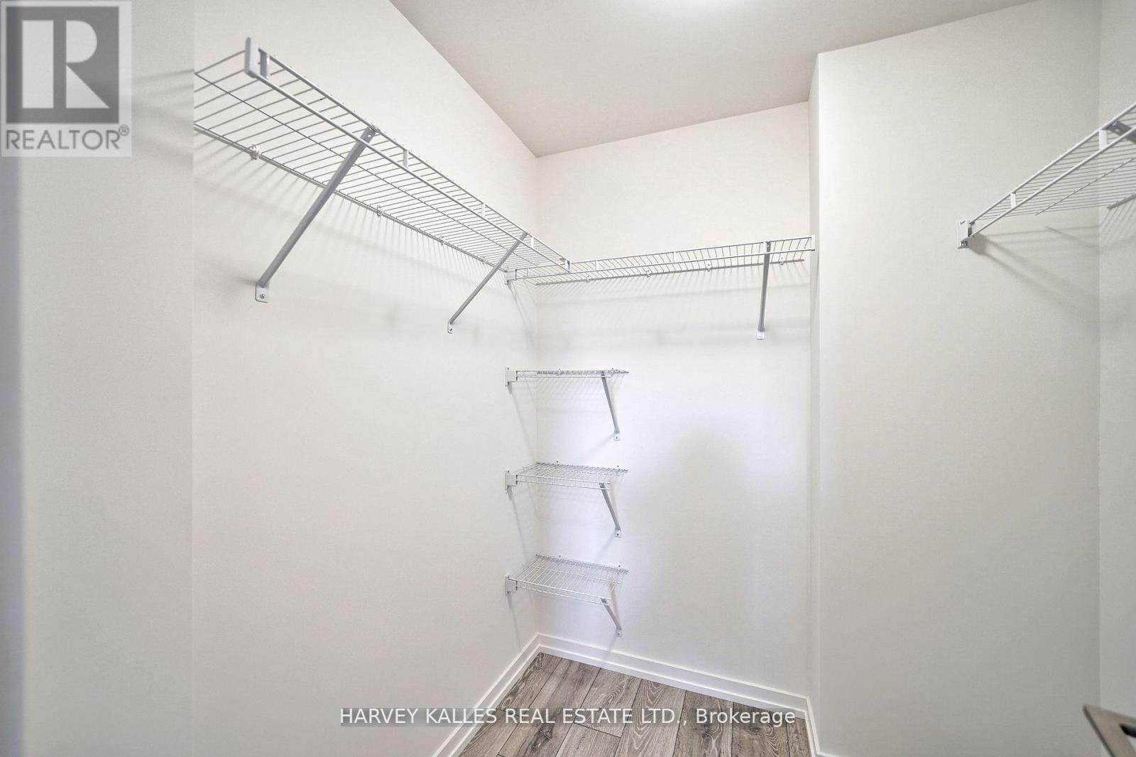 22 - 16 LYTHAM GREEN CIRCLE