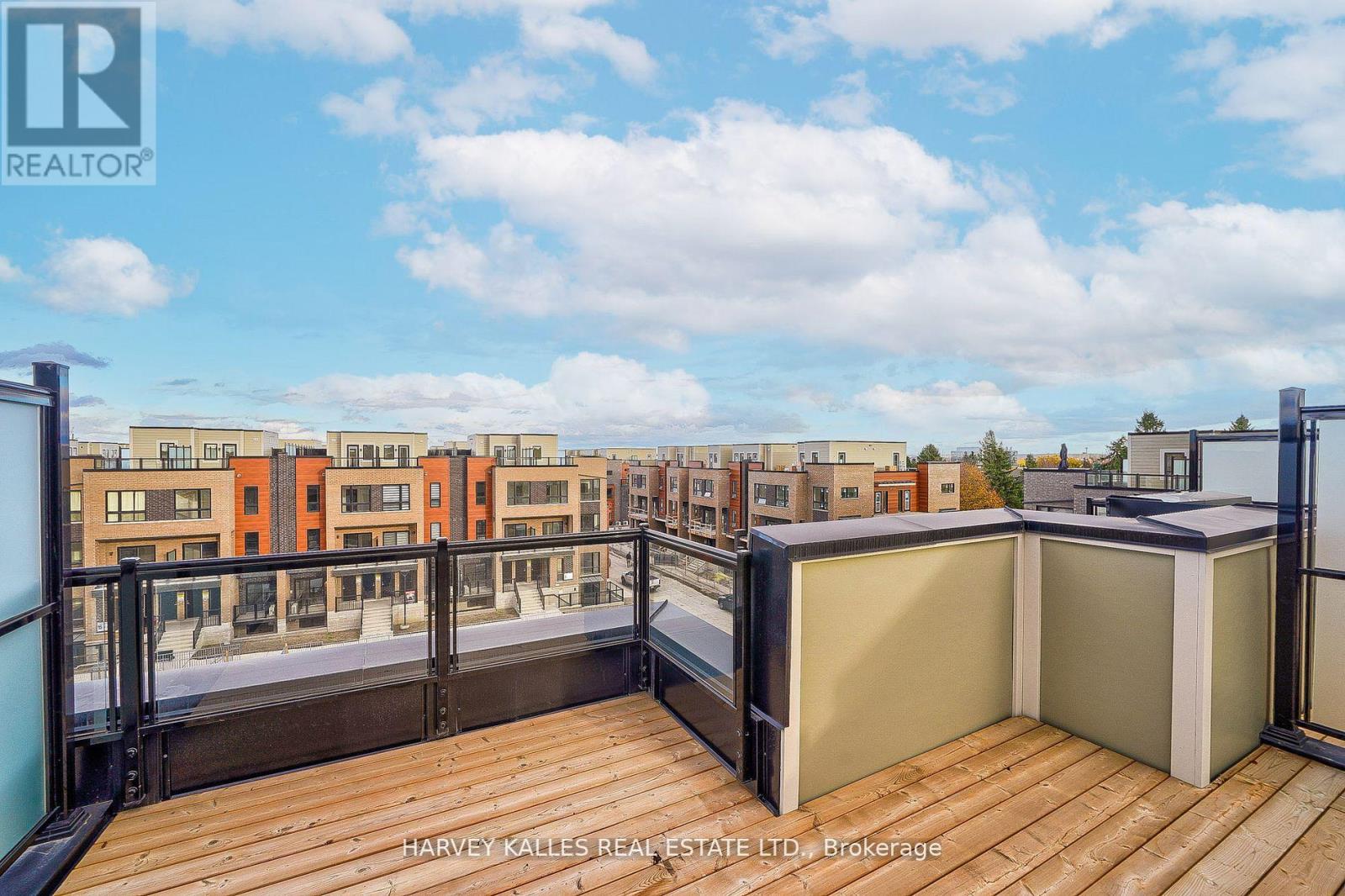 22 - 16 LYTHAM GREEN CIRCLE