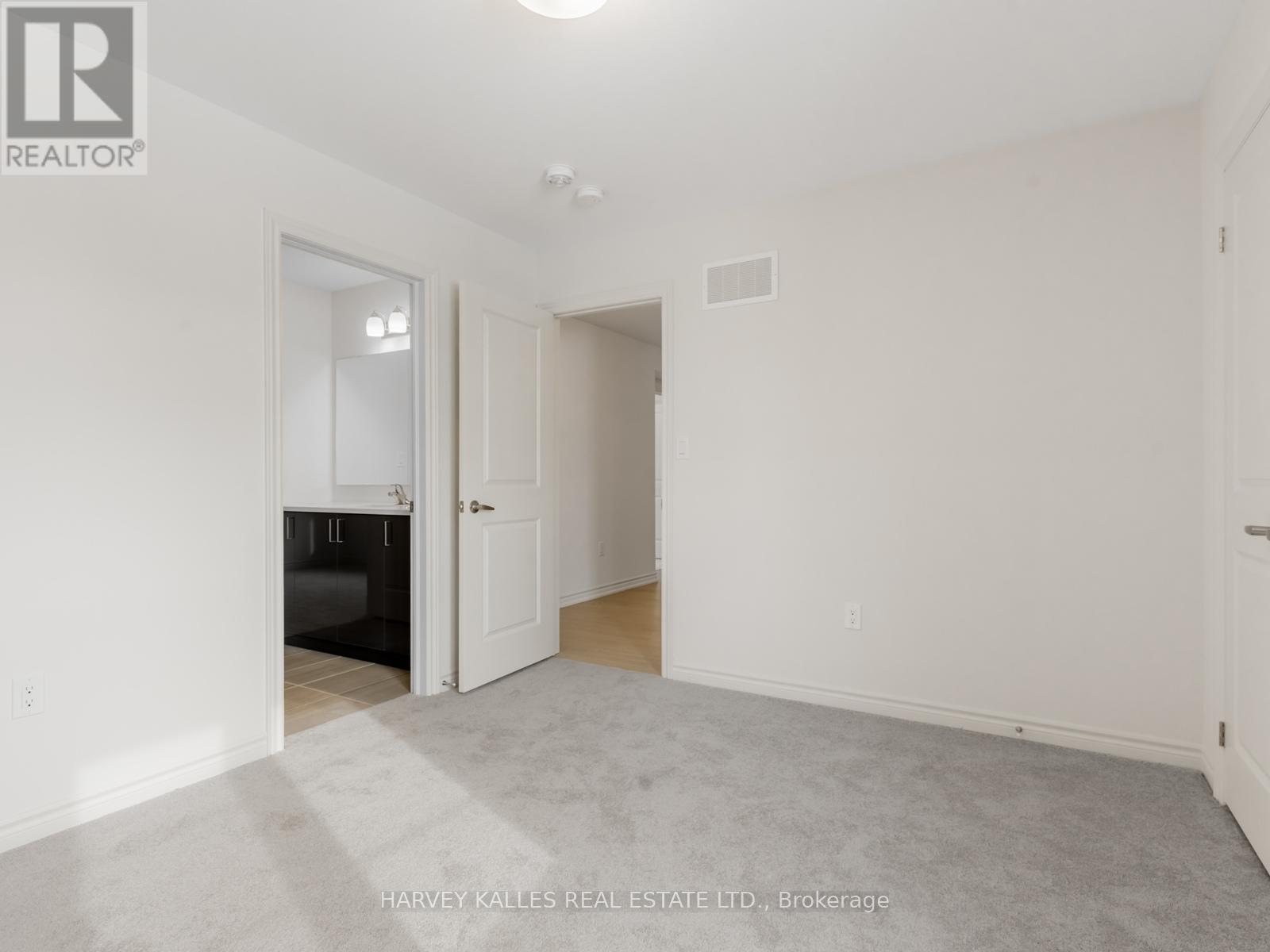 18 BLUEBIRD BOULEVARD