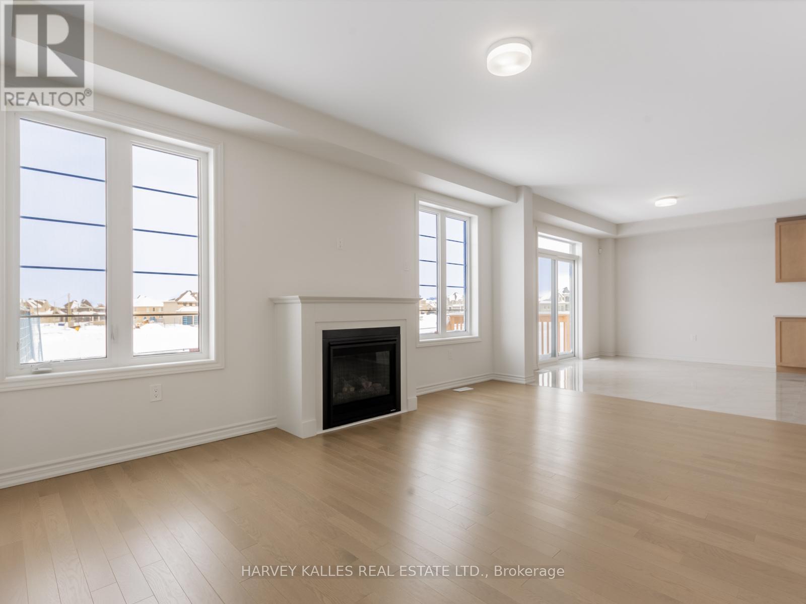 18 BLUEBIRD BOULEVARD