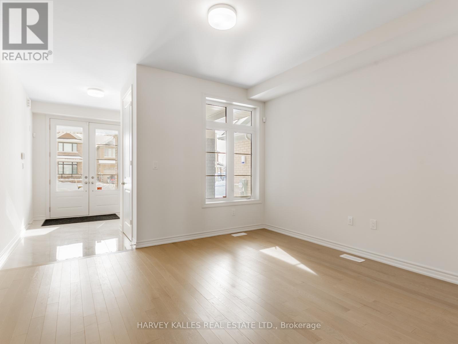 18 BLUEBIRD BOULEVARD