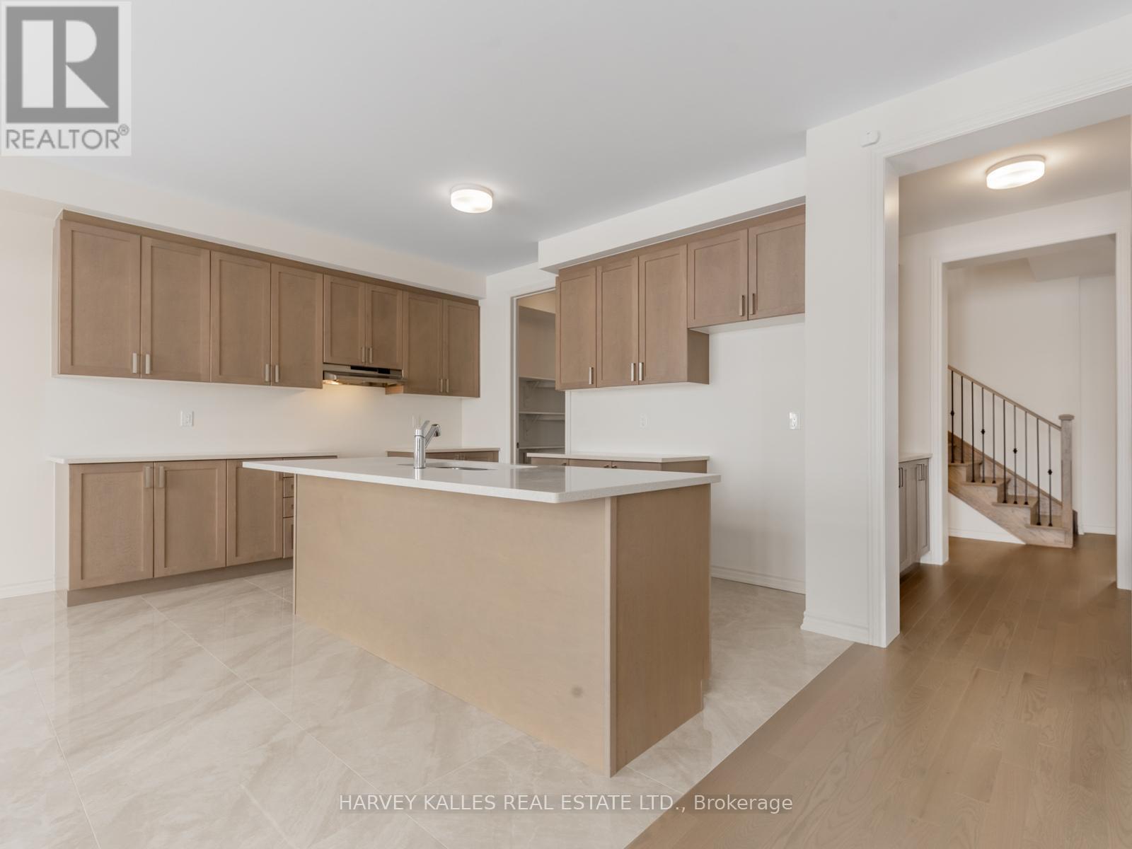 18 BLUEBIRD BOULEVARD