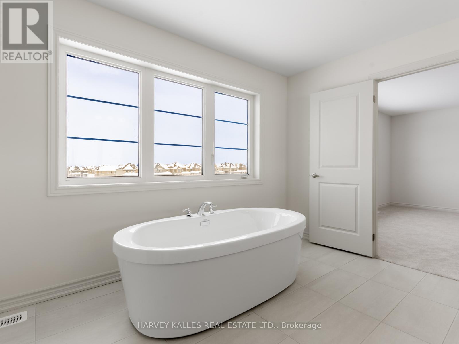 18 BLUEBIRD BOULEVARD