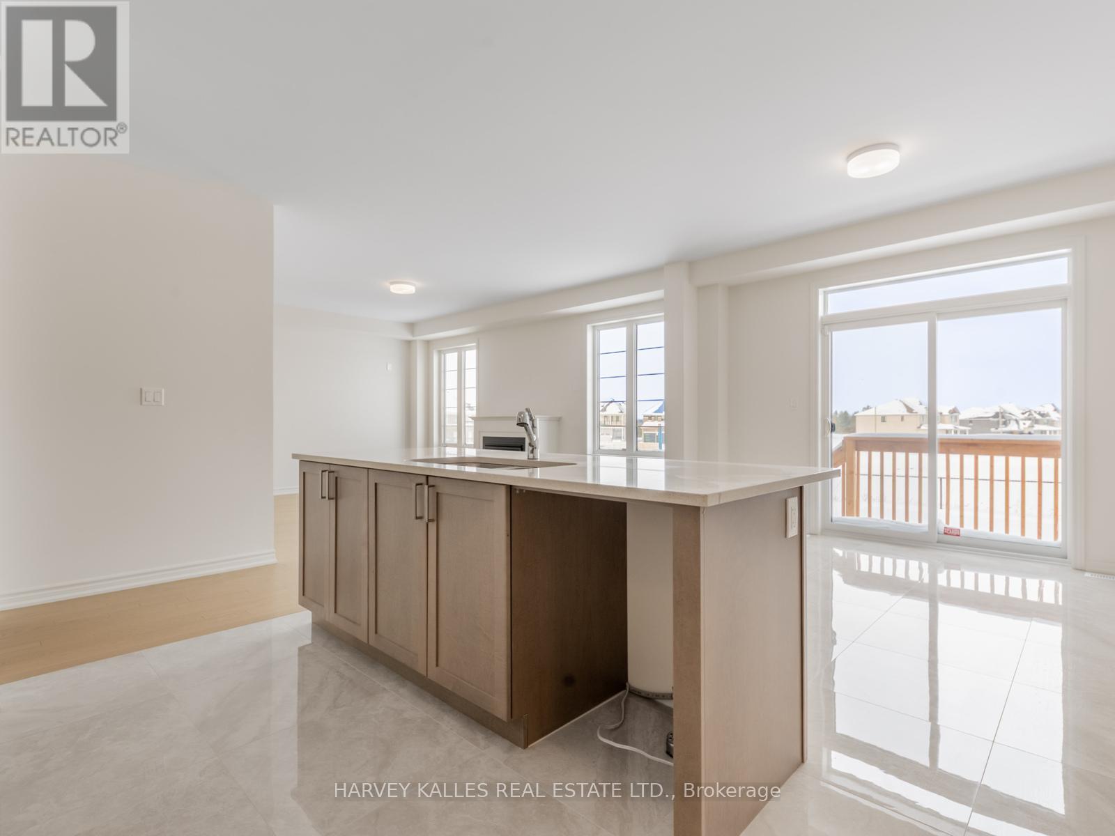 18 BLUEBIRD BOULEVARD