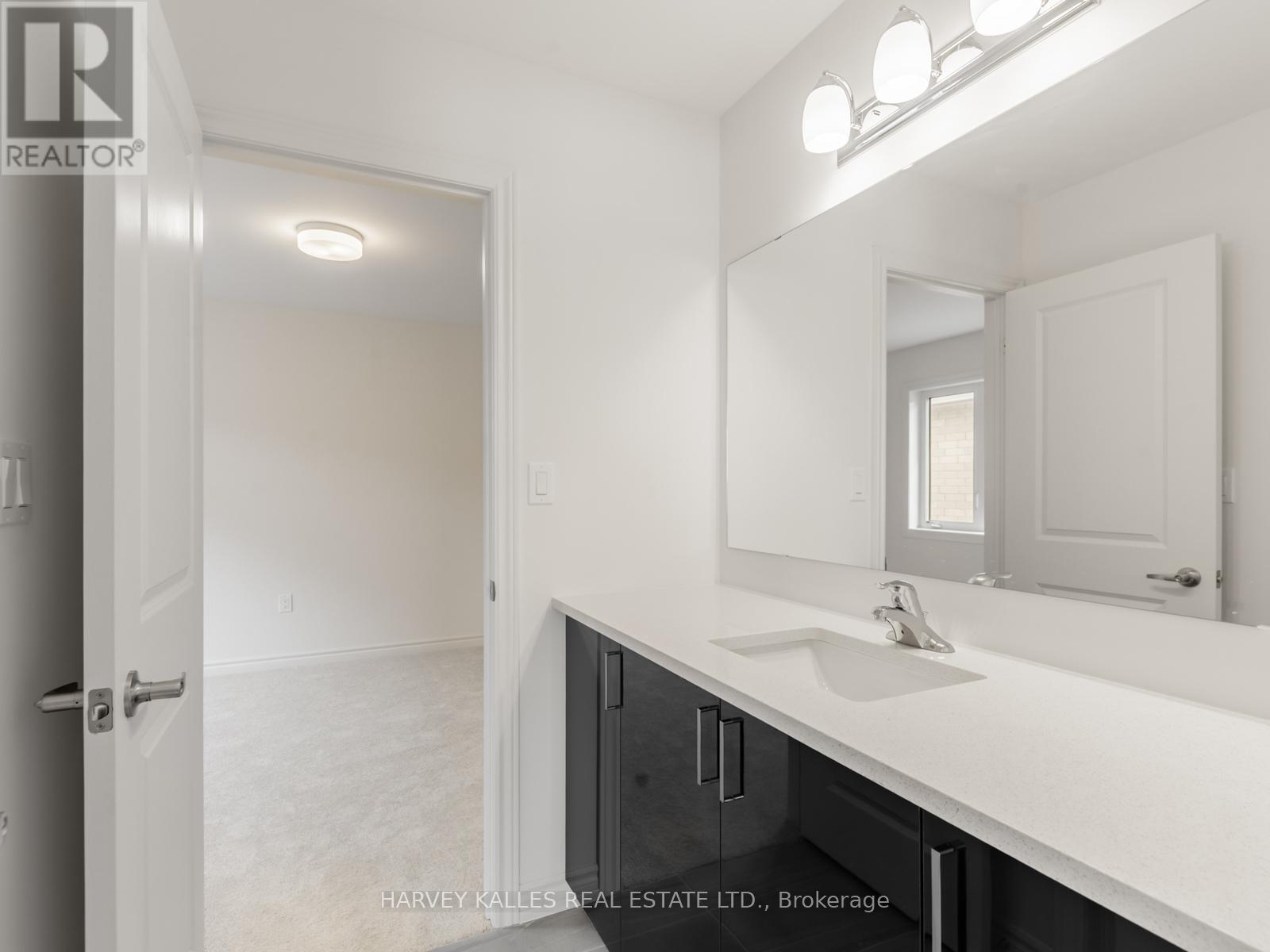 18 BLUEBIRD BOULEVARD