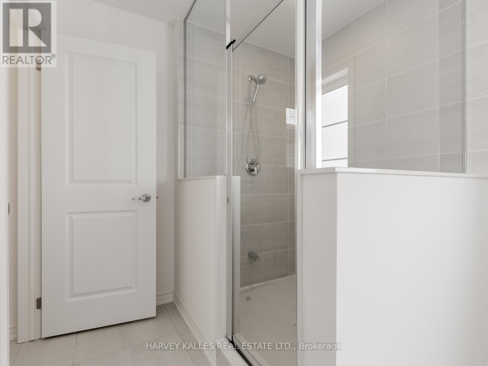 18 BLUEBIRD BOULEVARD