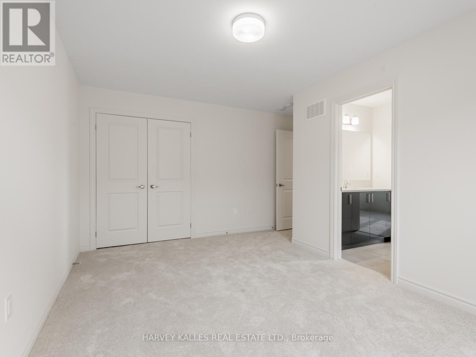 18 BLUEBIRD BOULEVARD