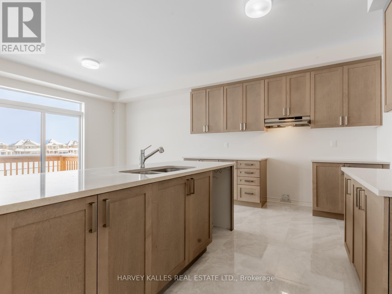 18 BLUEBIRD BOULEVARD