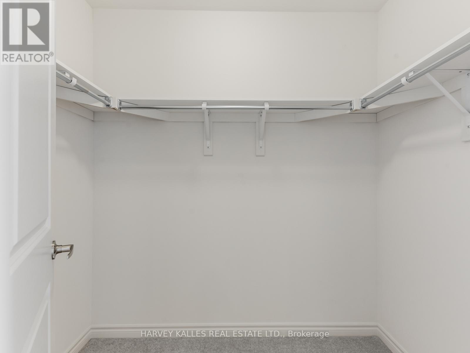 18 BLUEBIRD BOULEVARD