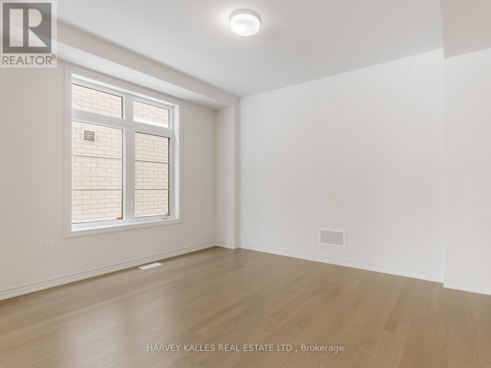 18 BLUEBIRD BOULEVARD