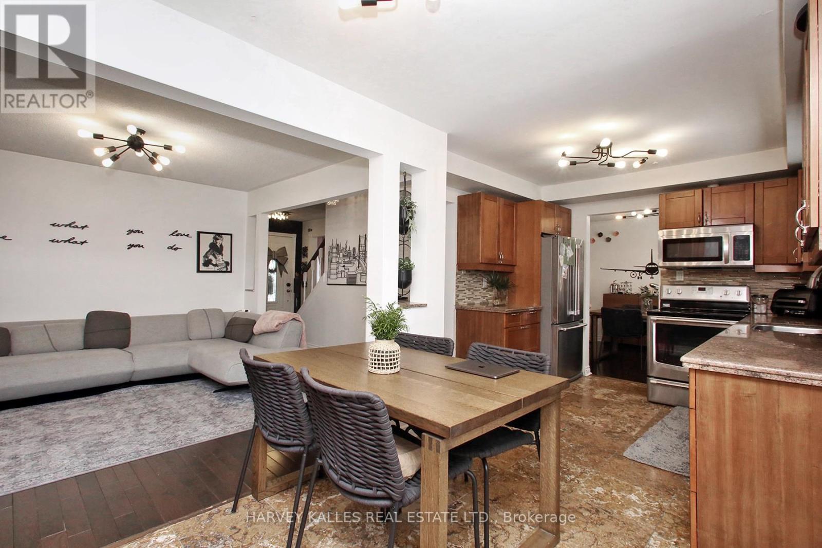 161 ROMFIELD CIRCUIT