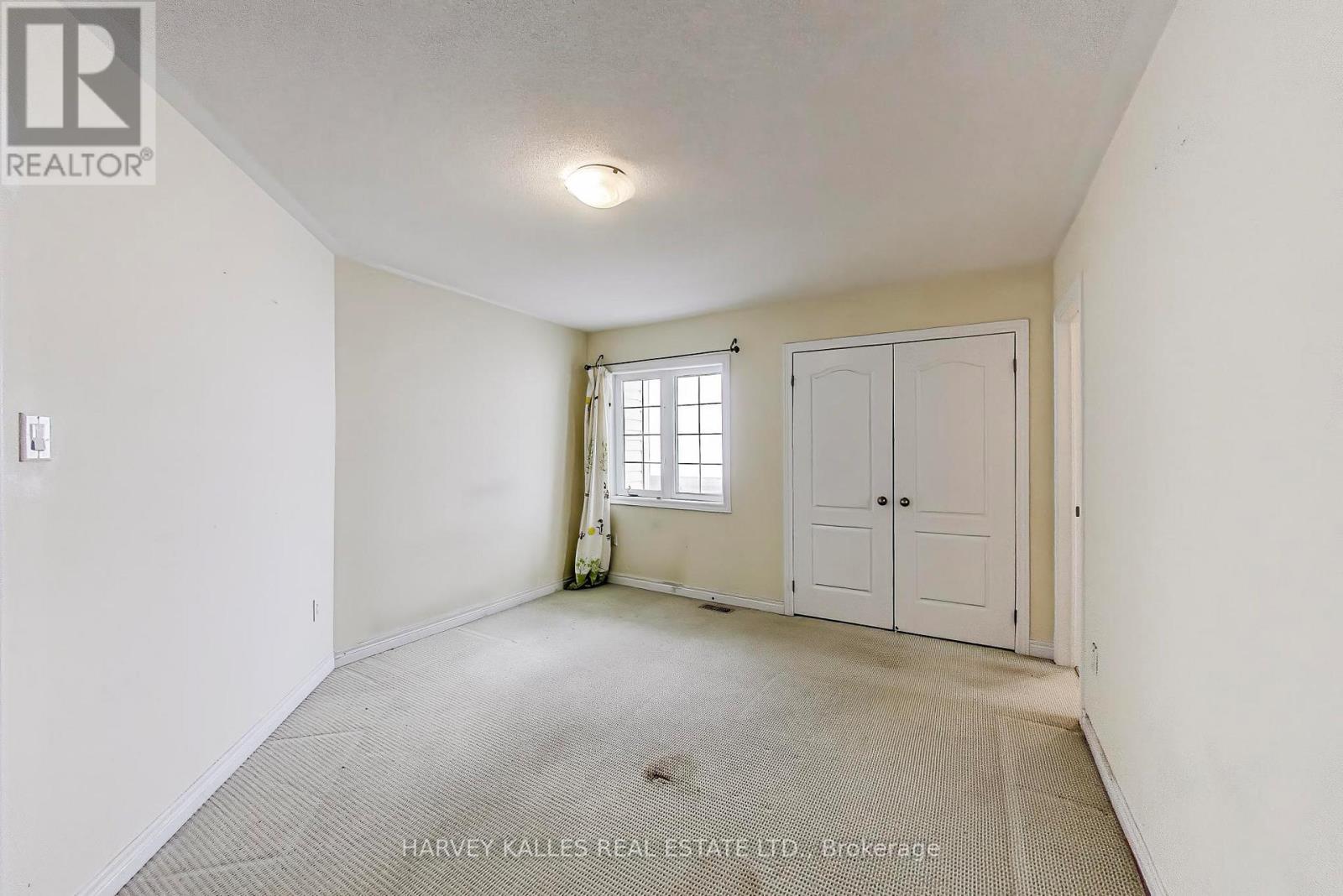 28 MORGANFIELD COURT