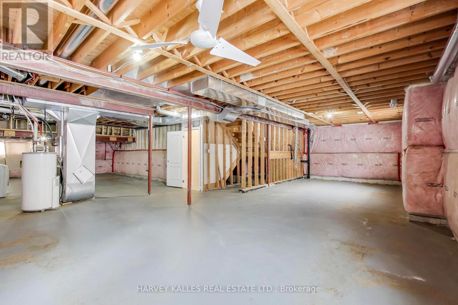 28 MORGANFIELD COURT