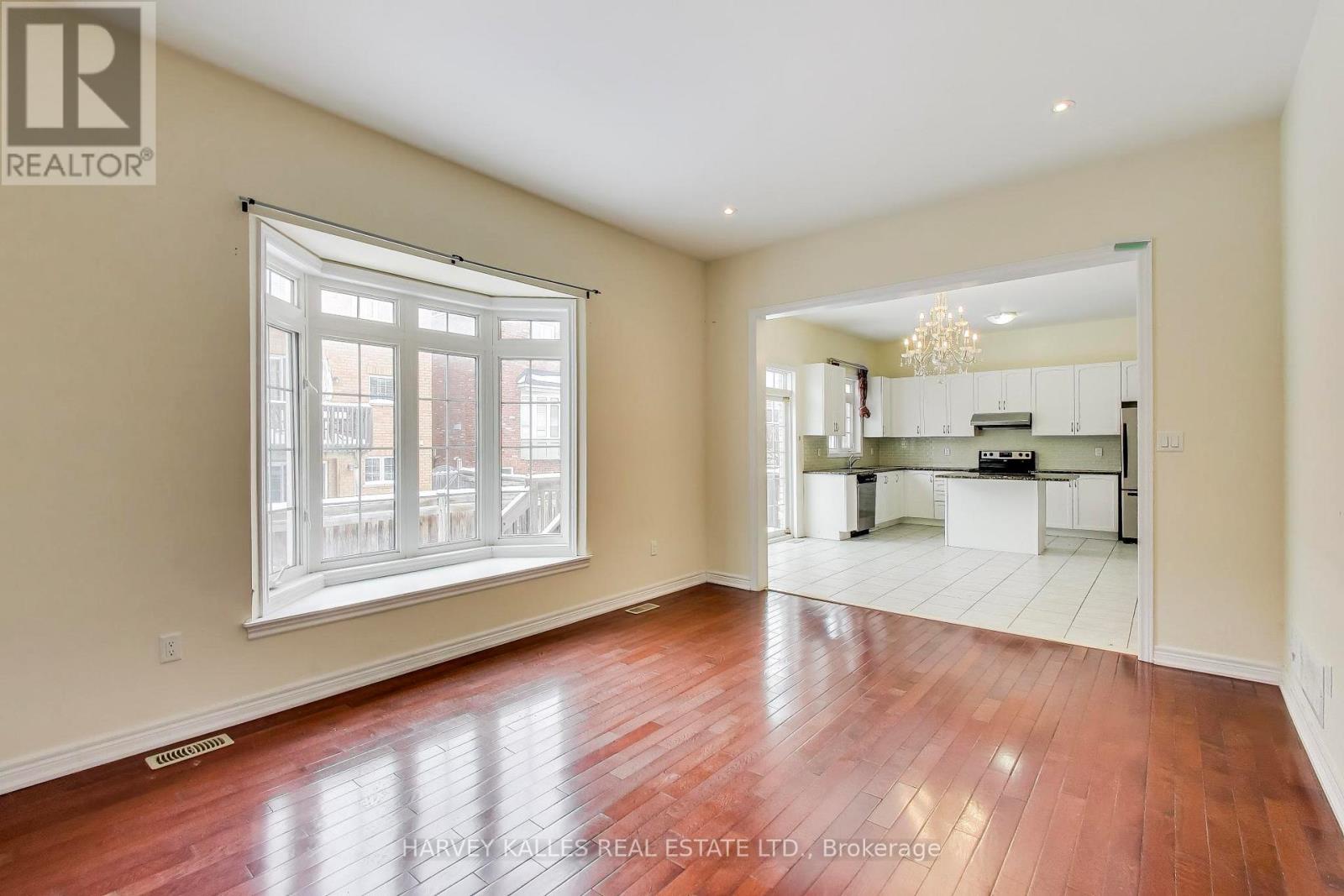 28 MORGANFIELD COURT