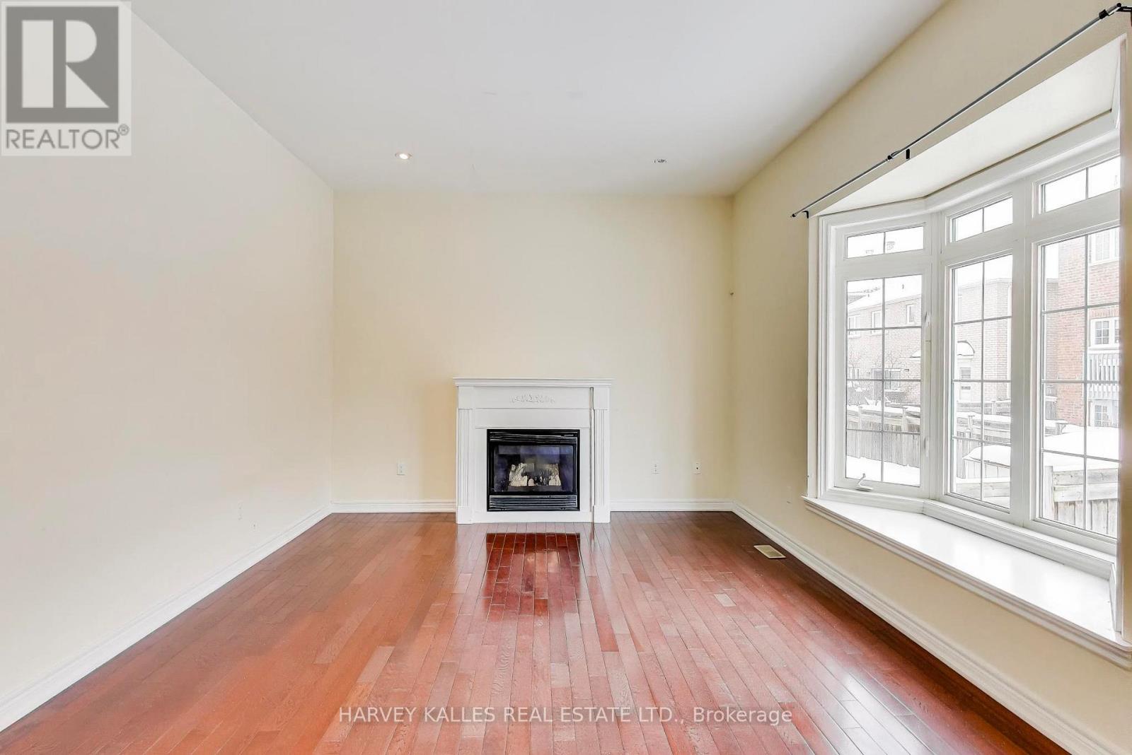 28 MORGANFIELD COURT