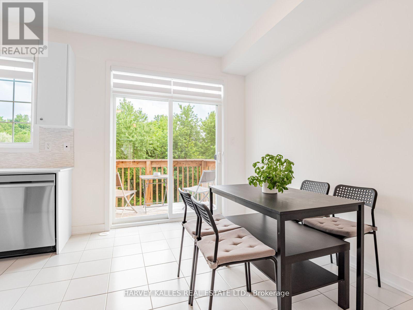 104 LYALL STOKES CIRCLE