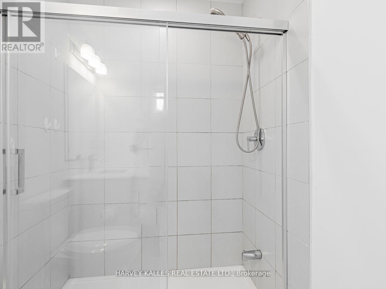 104 LYALL STOKES CIRCLE