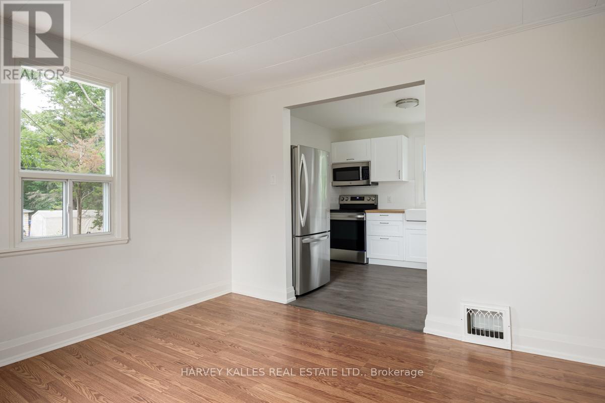 129 MAJOR MACKENZIE DRIVE E