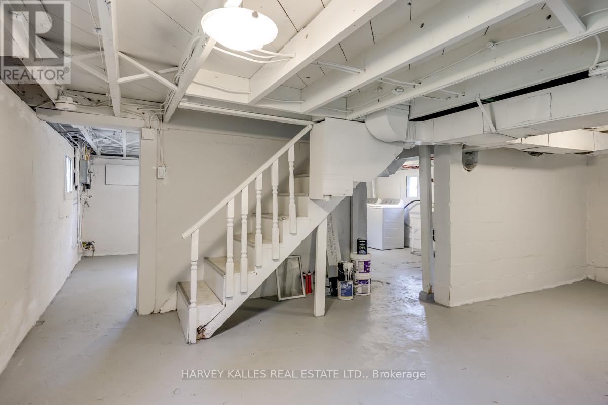 129 MAJOR MACKENZIE DRIVE E