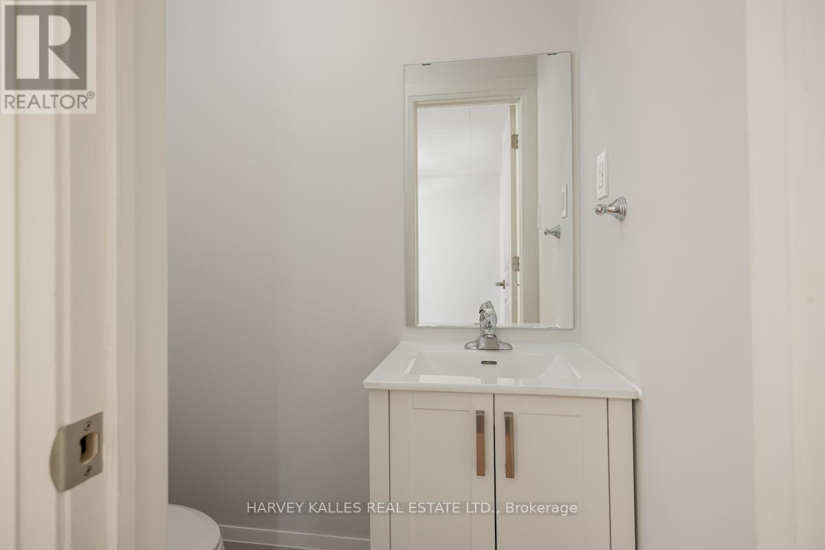 129 MAJOR MACKENZIE DRIVE E