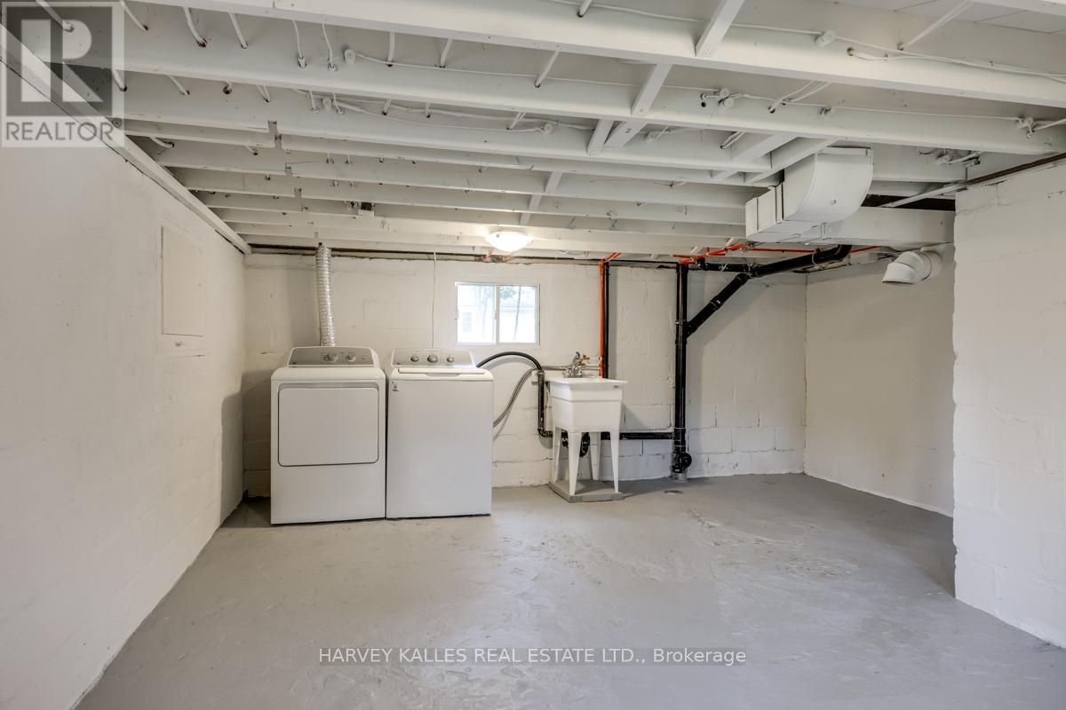 129 MAJOR MACKENZIE DRIVE E