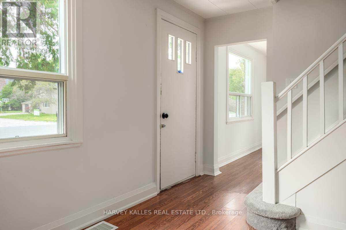 129 MAJOR MACKENZIE DRIVE E