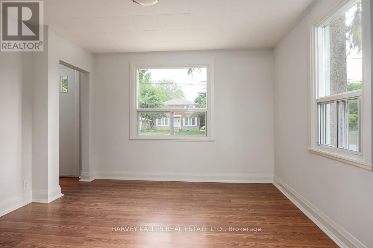 129 MAJOR MACKENZIE DRIVE E