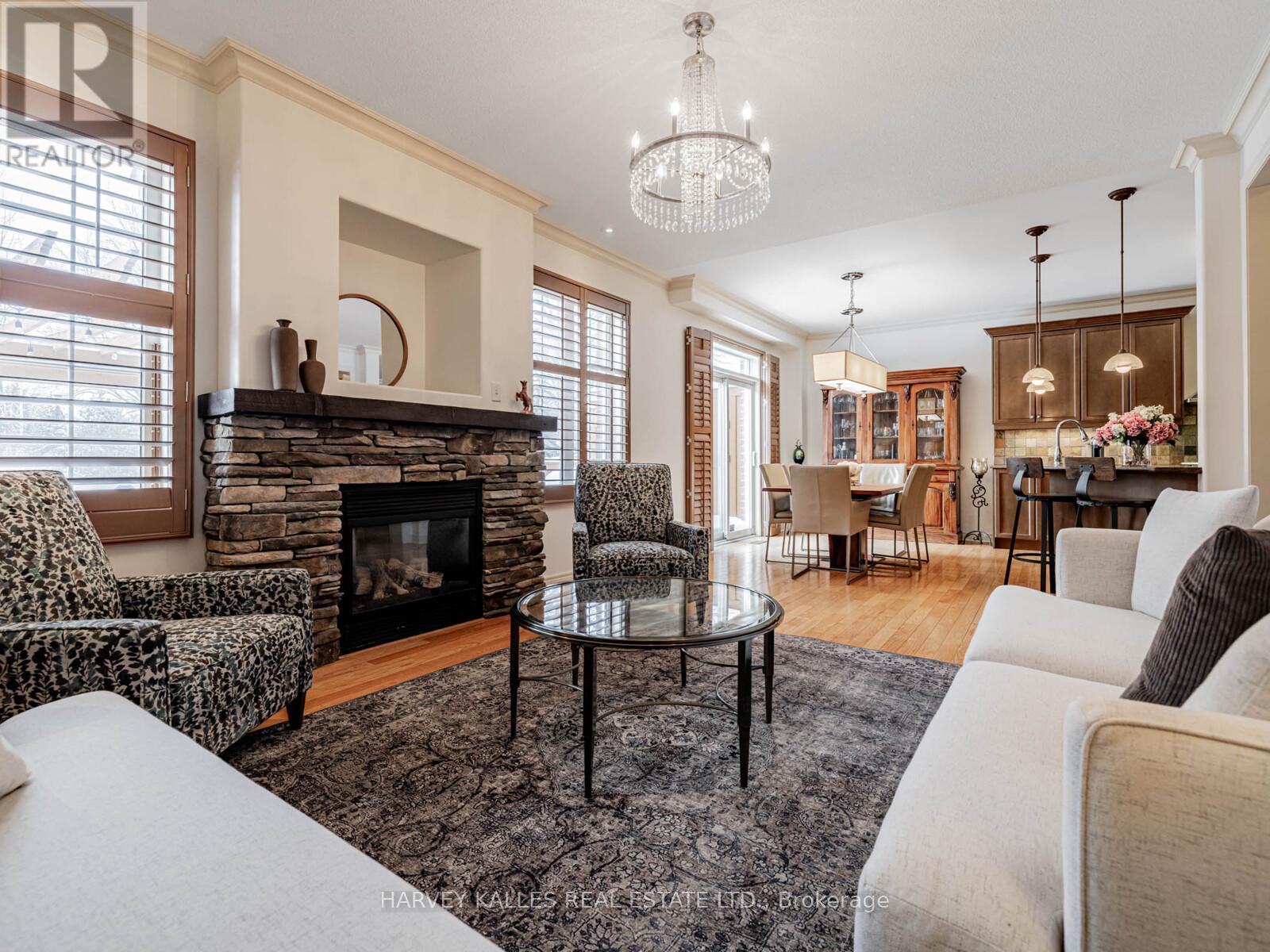 12 BARBERRY CRESCENT