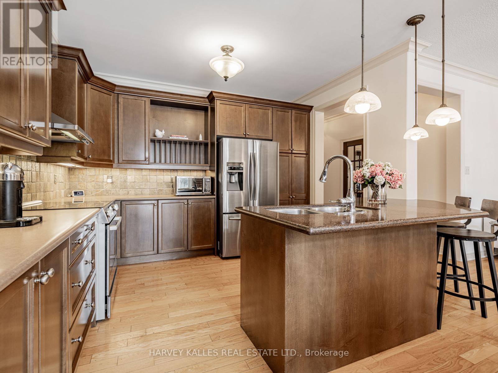 12 BARBERRY CRESCENT