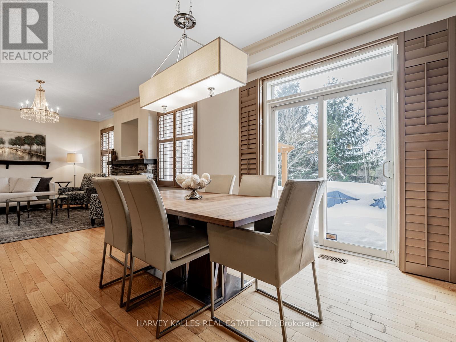 12 BARBERRY CRESCENT