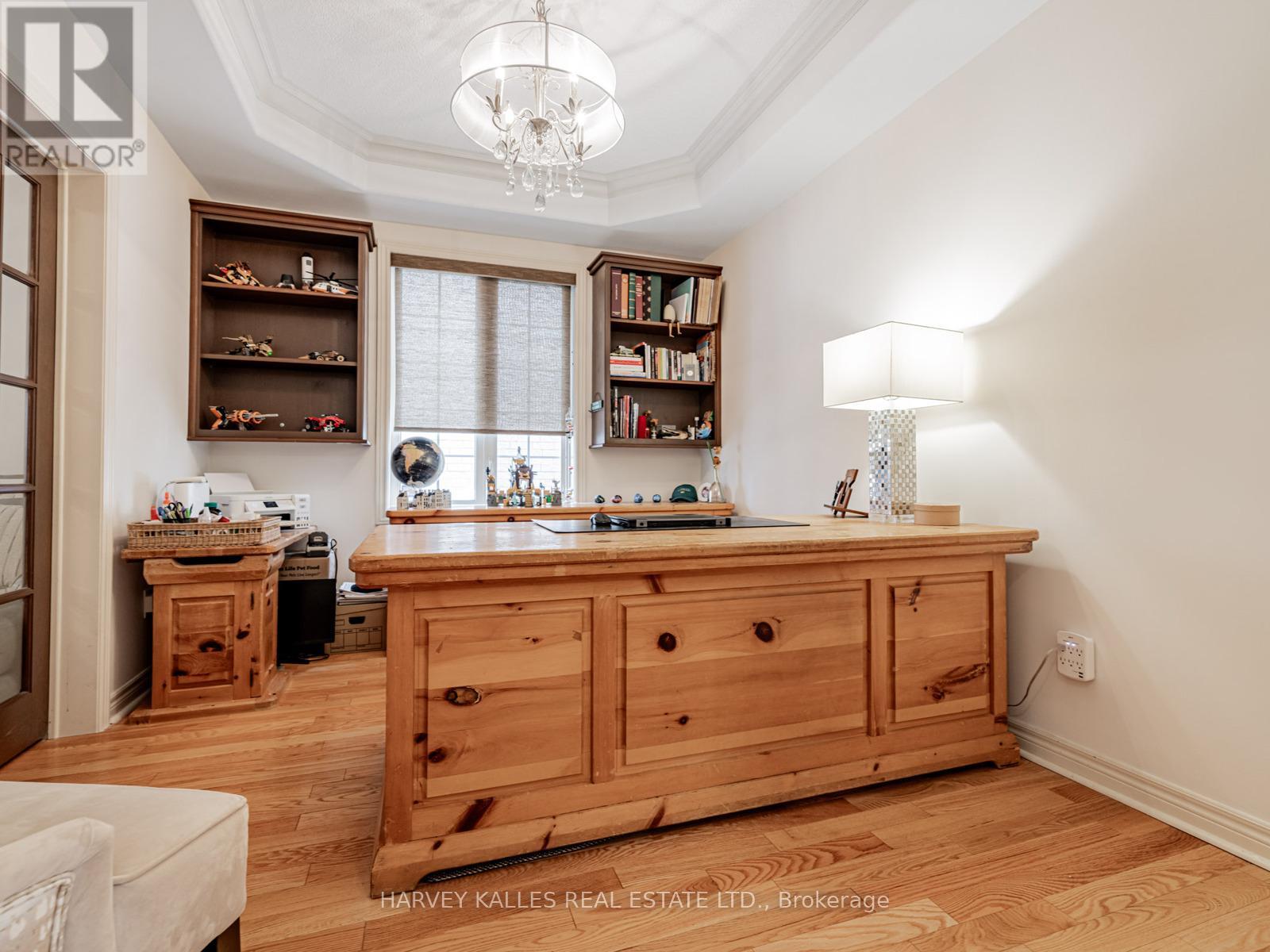 12 BARBERRY CRESCENT