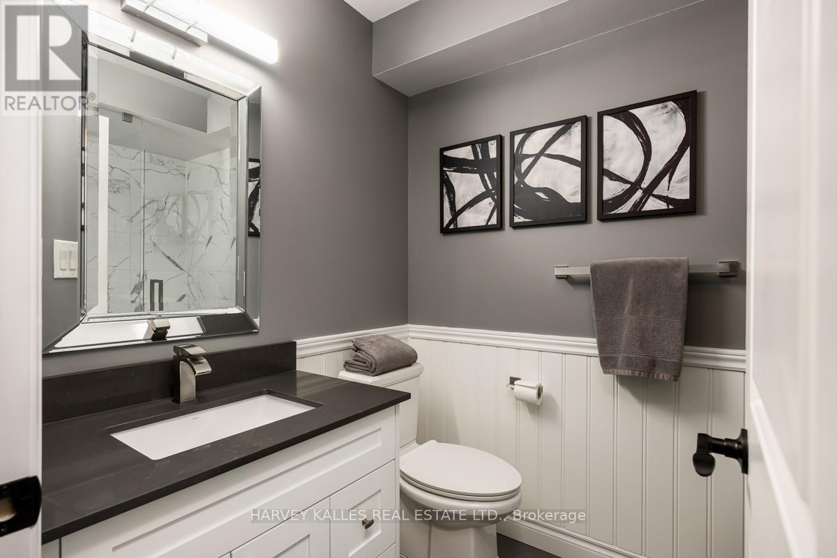 16 POWSELAND CRESCENT