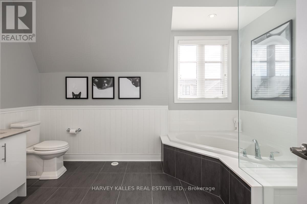 16 POWSELAND CRESCENT