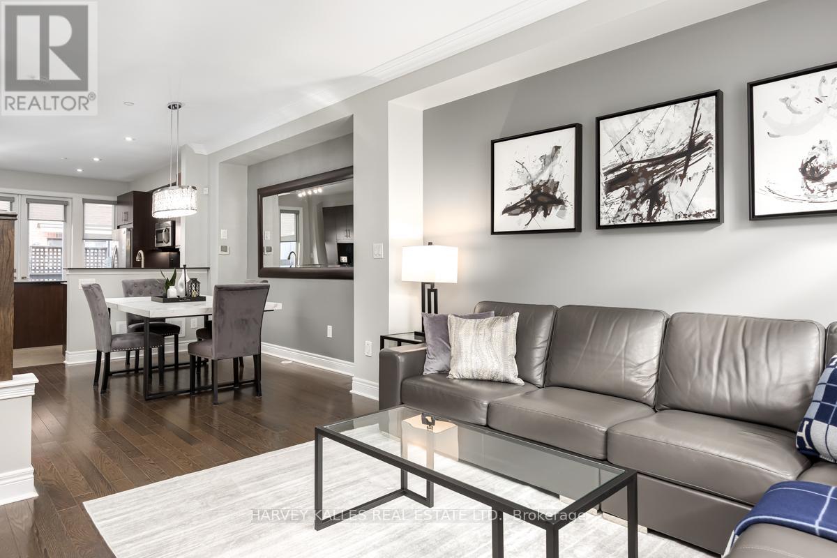 16 POWSELAND CRESCENT