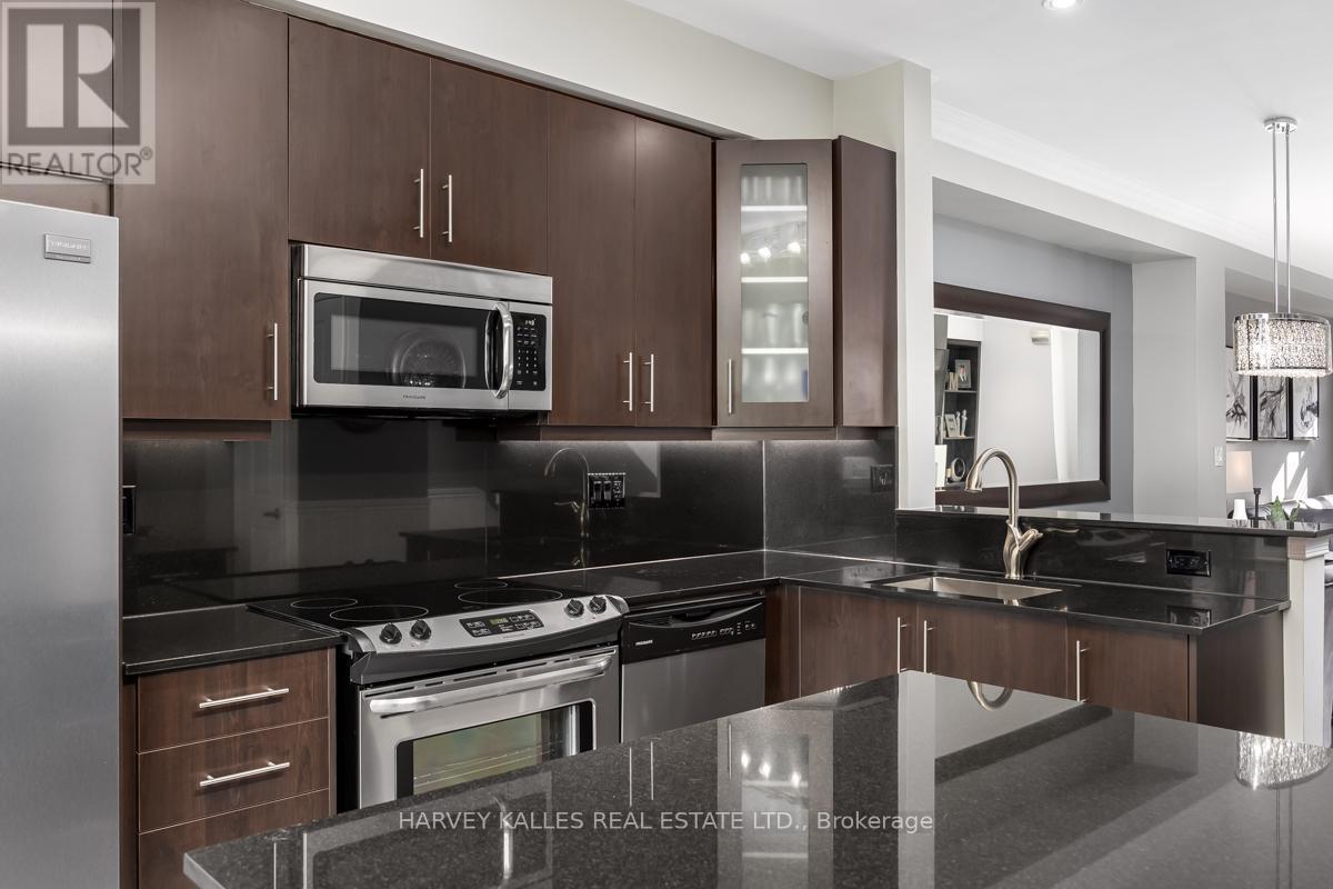 16 POWSELAND CRESCENT