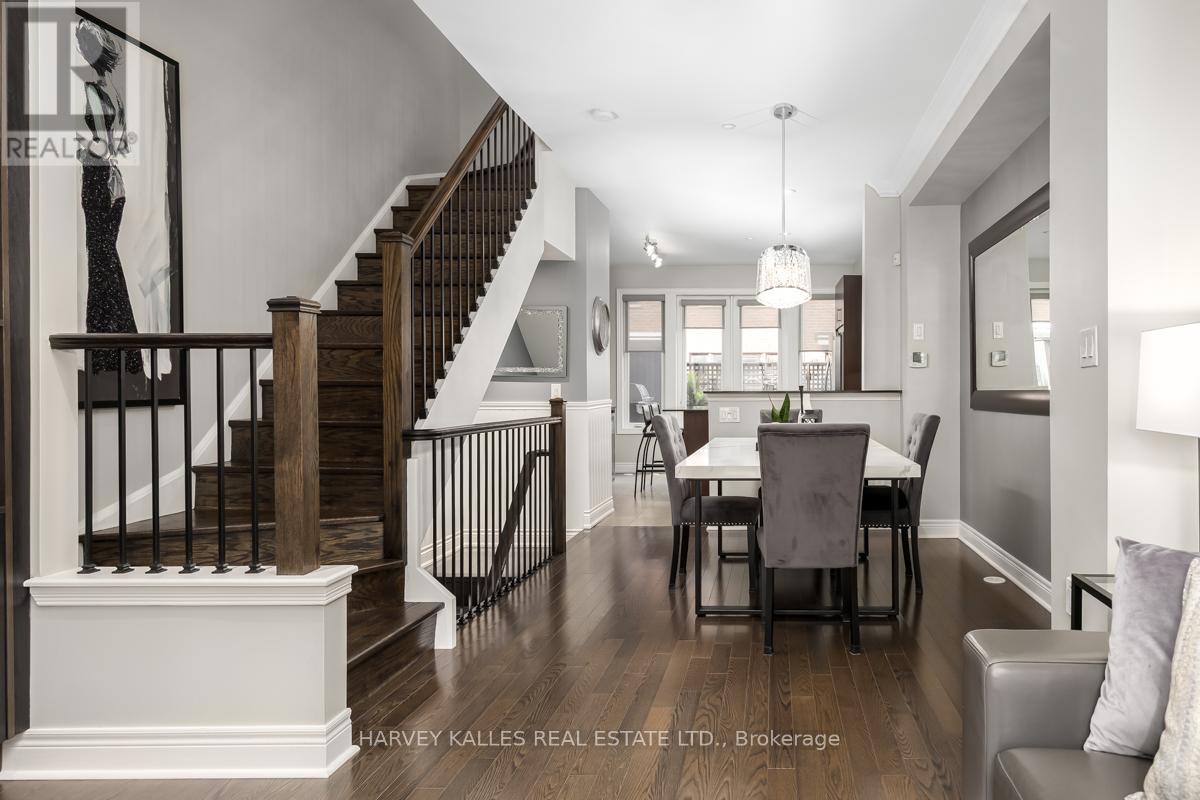 16 POWSELAND CRESCENT