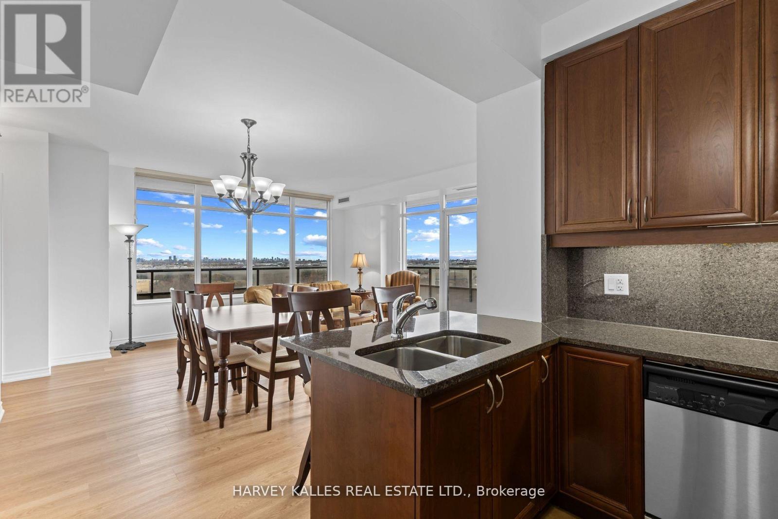 1206 - 9235 JANE STREET