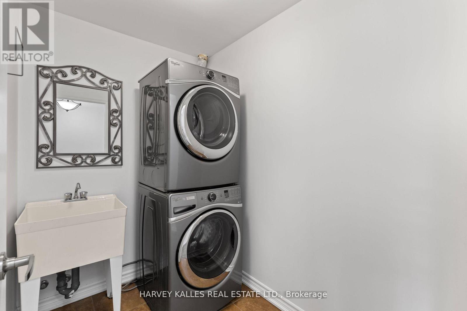 1206 - 9235 JANE STREET