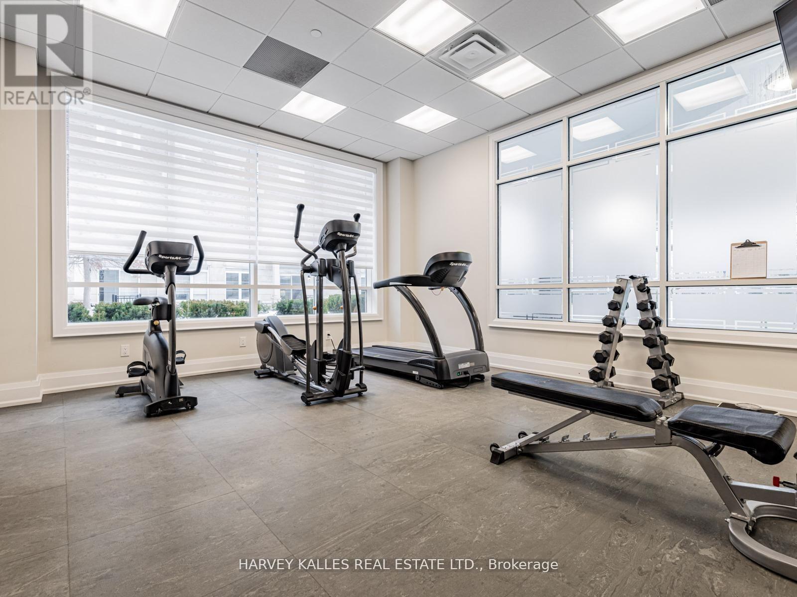 112 - 7 BOND CRESCENT