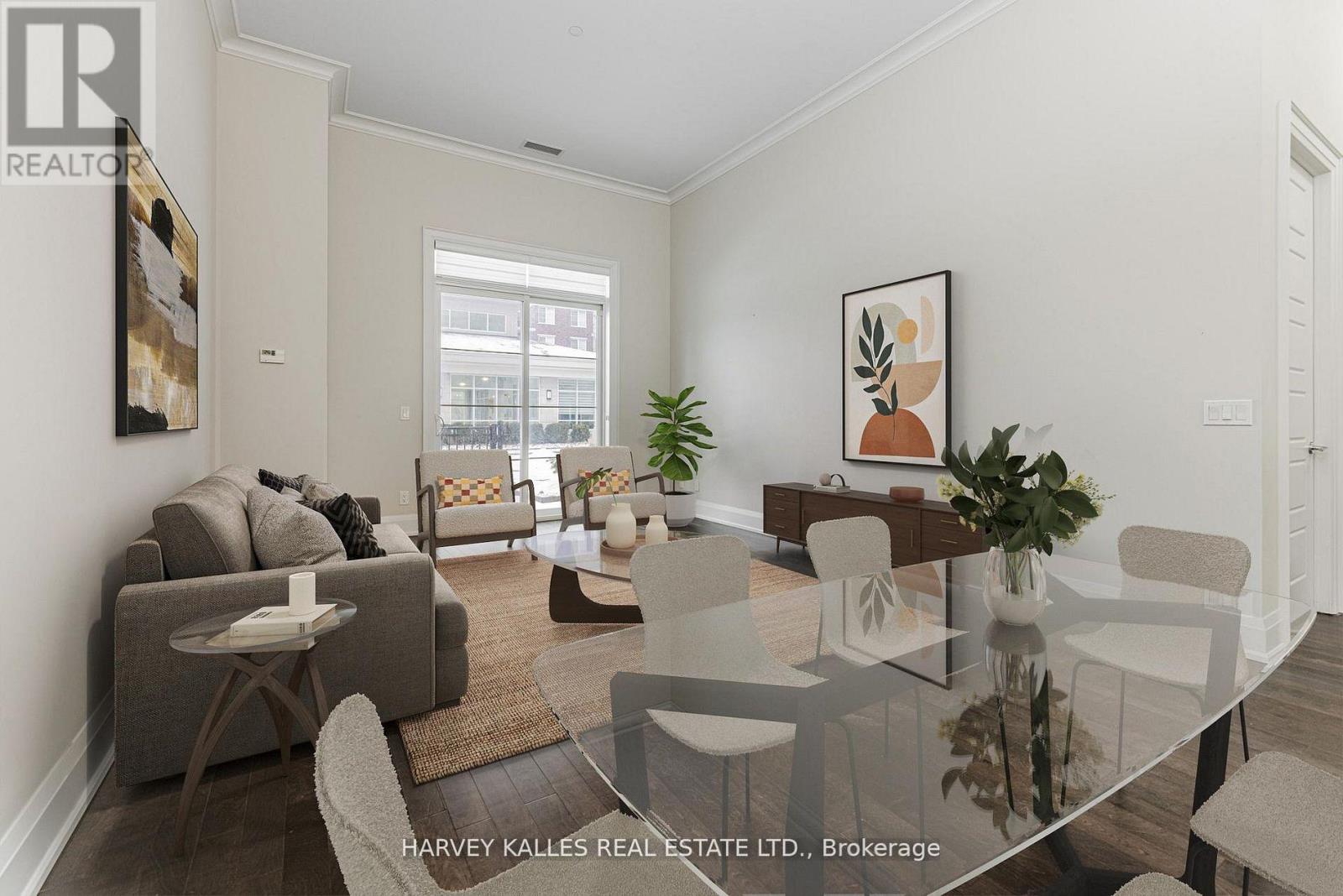 112 - 7 BOND CRESCENT