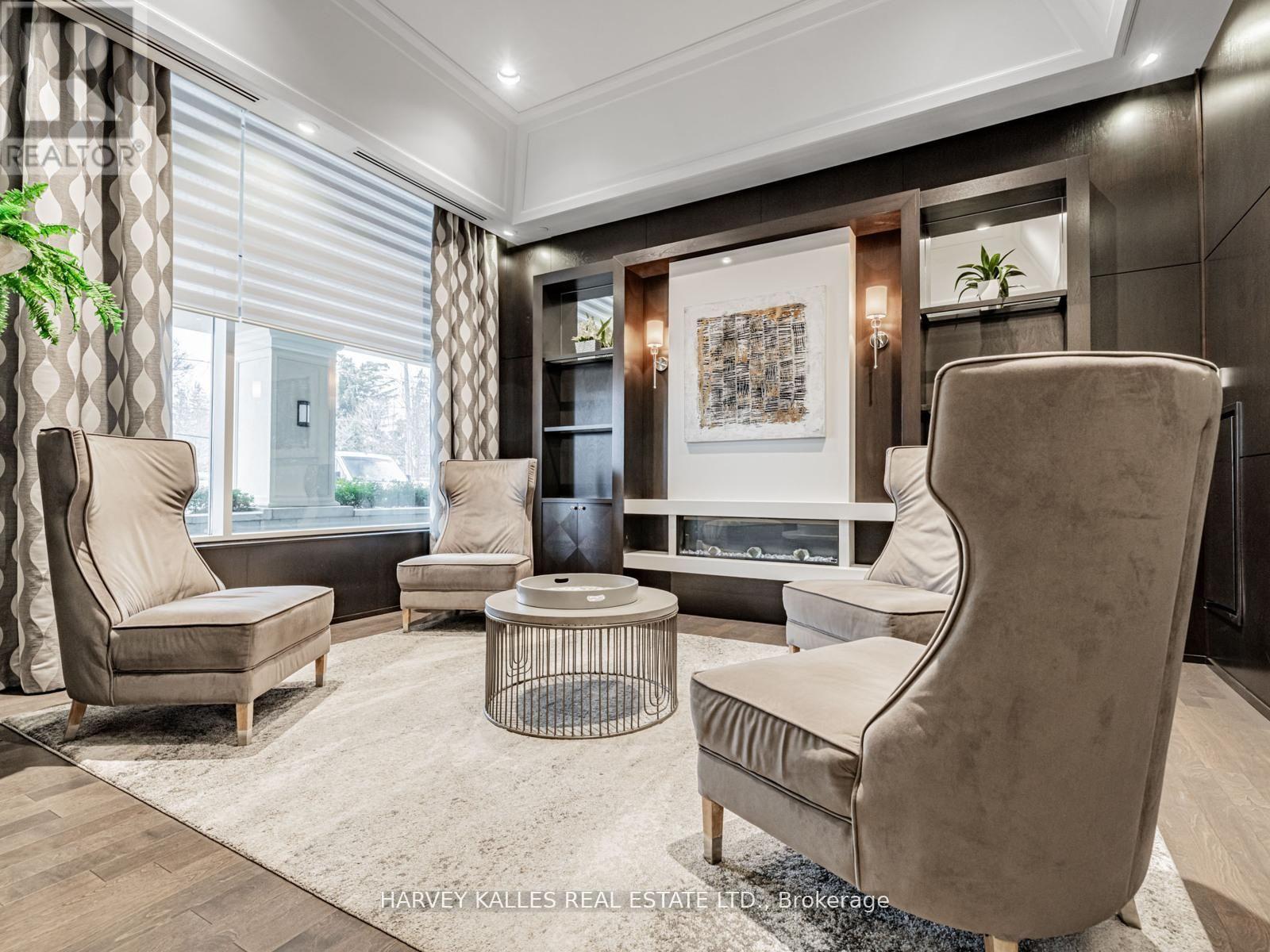 112 - 7 BOND CRESCENT