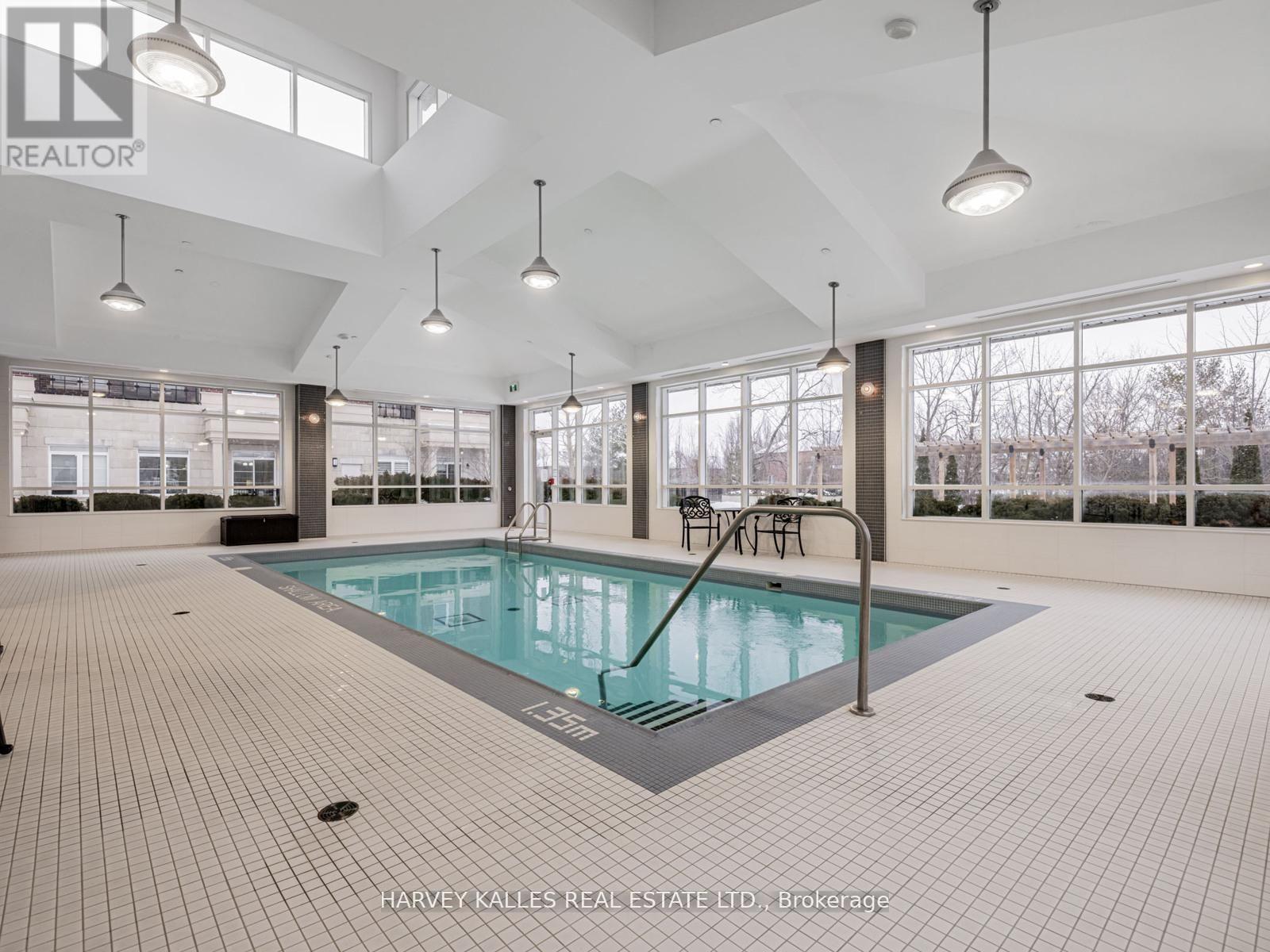 112 - 7 BOND CRESCENT