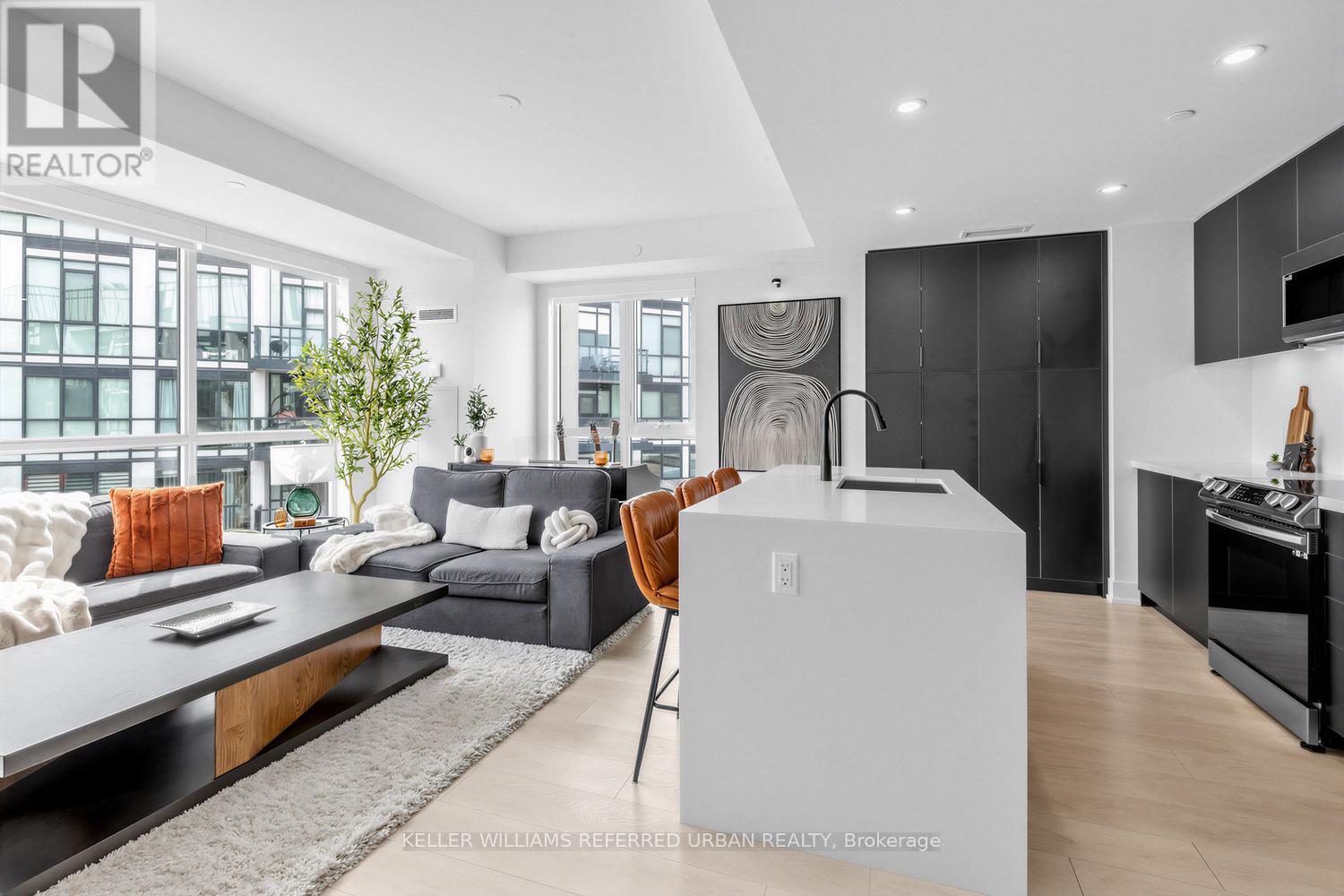304 - 415 SEA RAY AVENUE