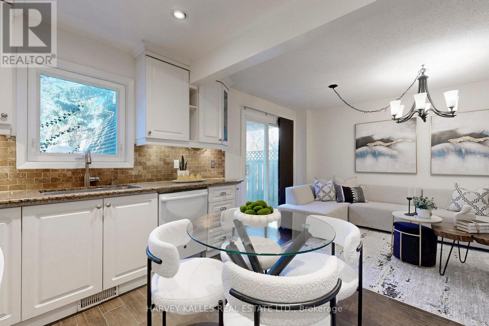 62 DERSINGHAM CRESCENT