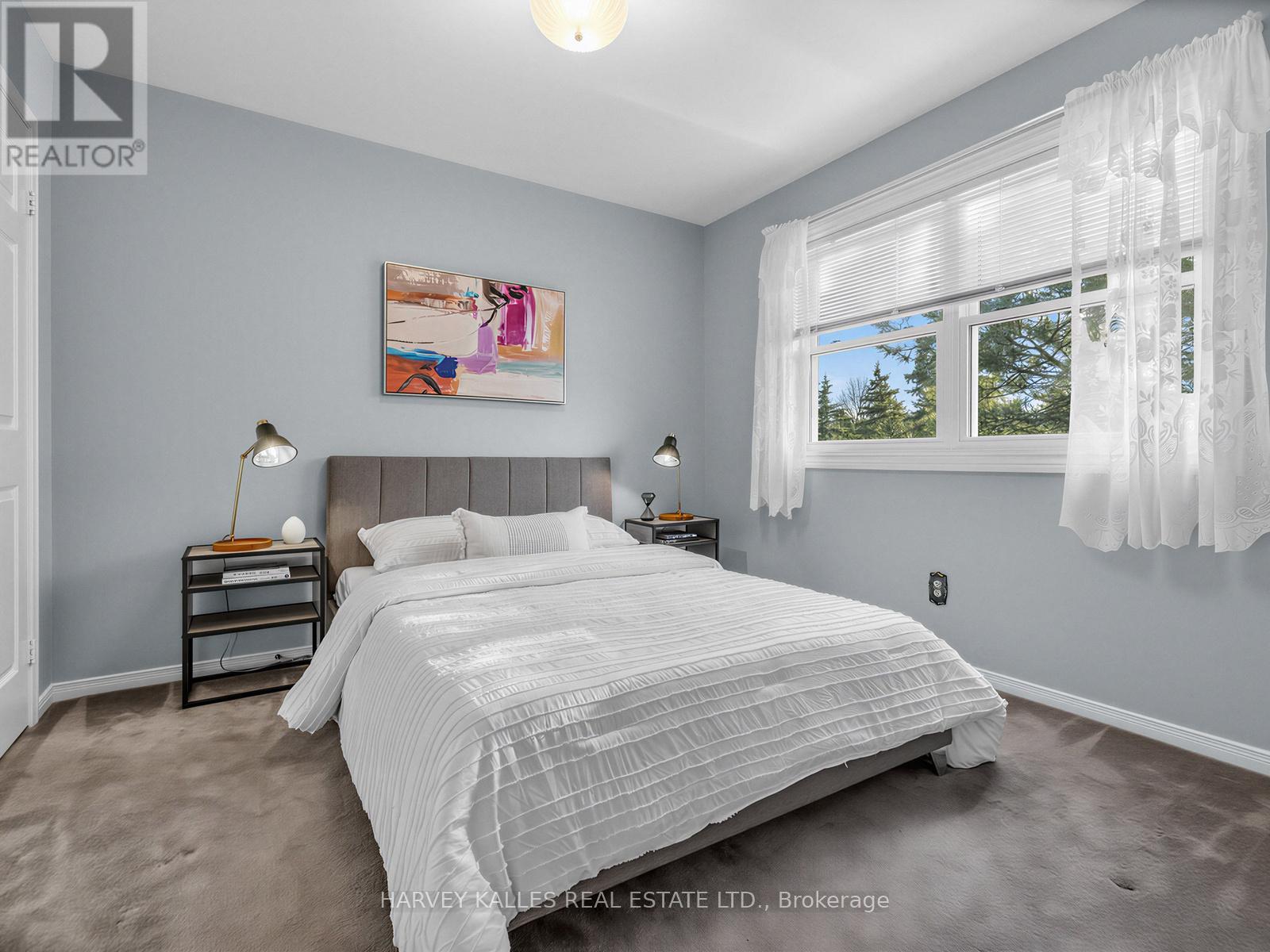 23 VERONICA CRESCENT