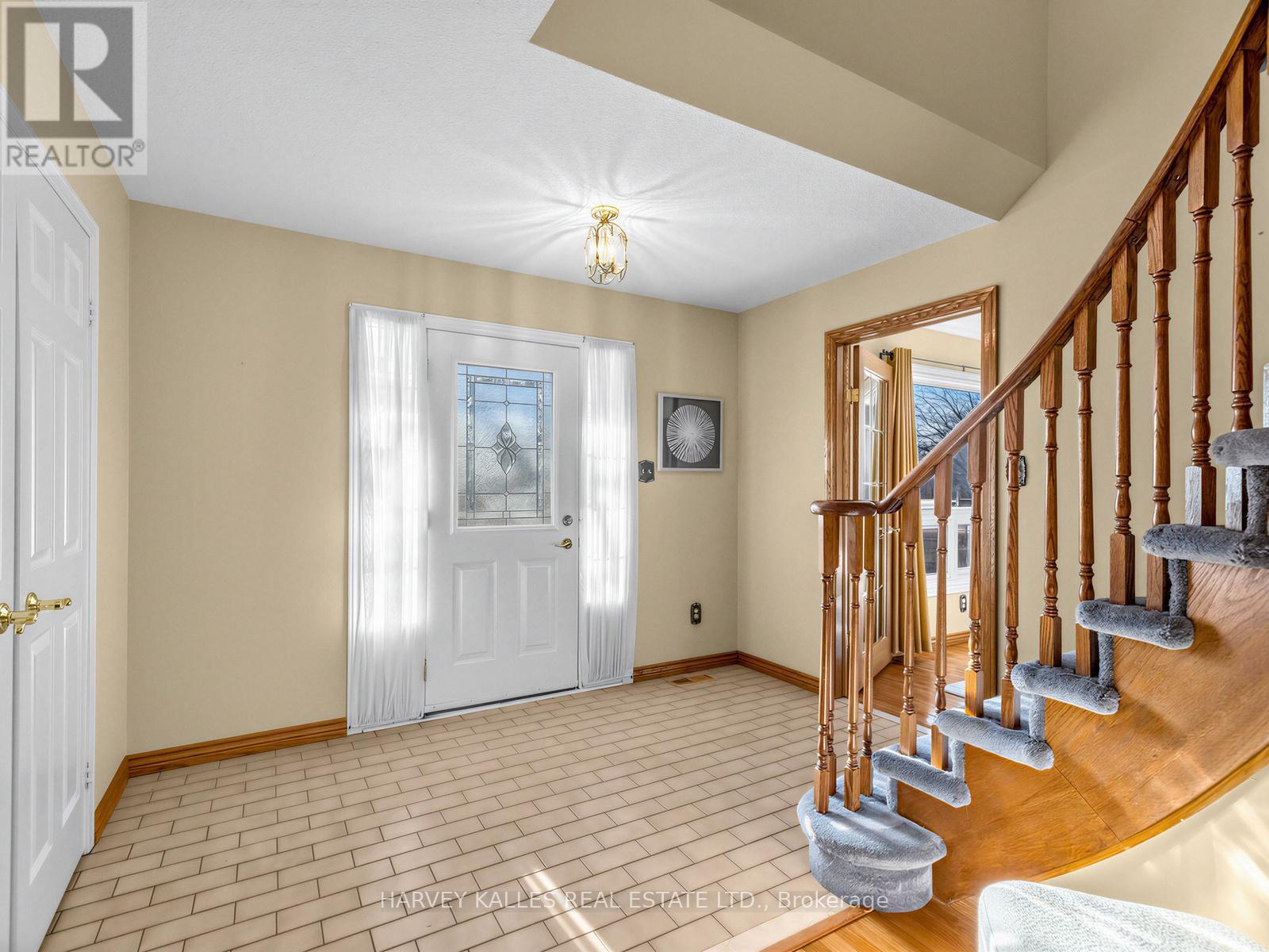 23 VERONICA CRESCENT