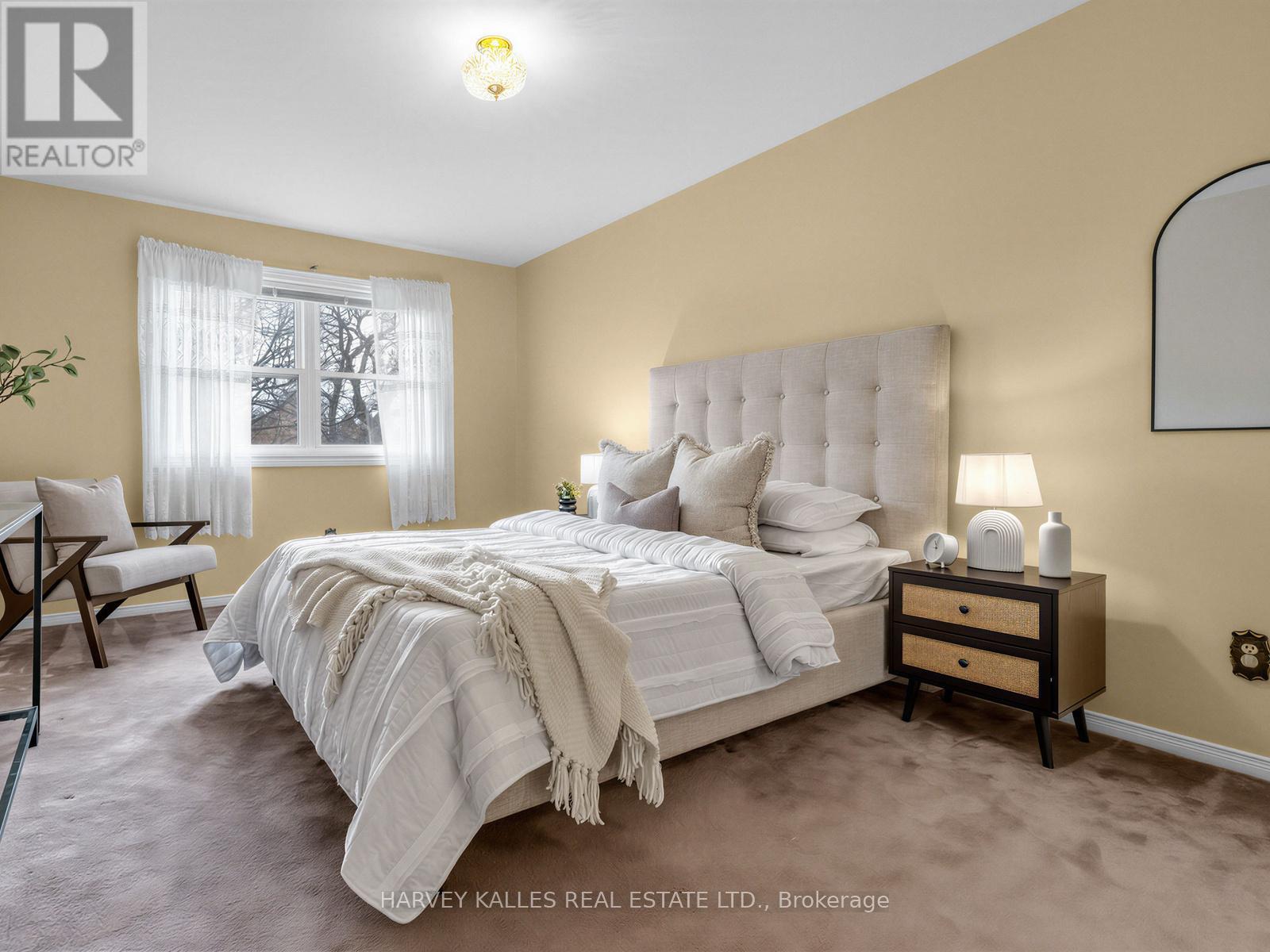 23 VERONICA CRESCENT