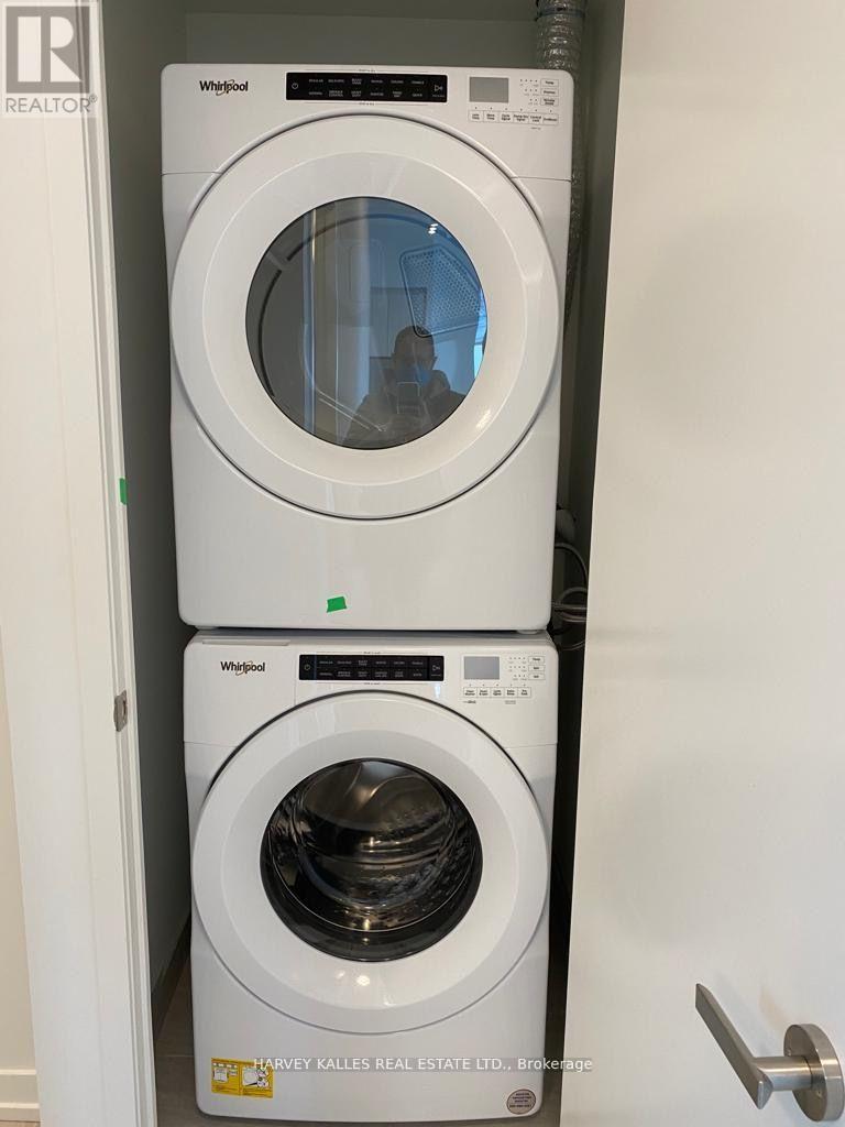 1808E - 8868 YONGE STREET